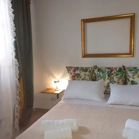 Franco-home Bed & Breakfast 3*